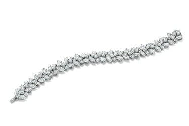 imgi 5 1 harry winston cluster diamond bracelet