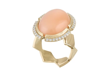 jewelry trends for 2024 022124 0007 volume gigi ferranti lucia ring with a cabochon peach moonstone and diamonds in