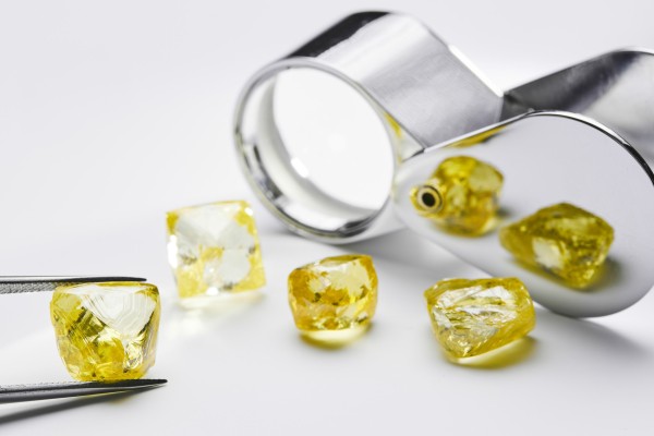 Company will provide jeweler Solid Gold with fancy-colored stones for bridal and high-value custom pieces.

