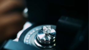Analysing-rough-diamonds-for-cutting-and-polishing-at-KGK-Botswana