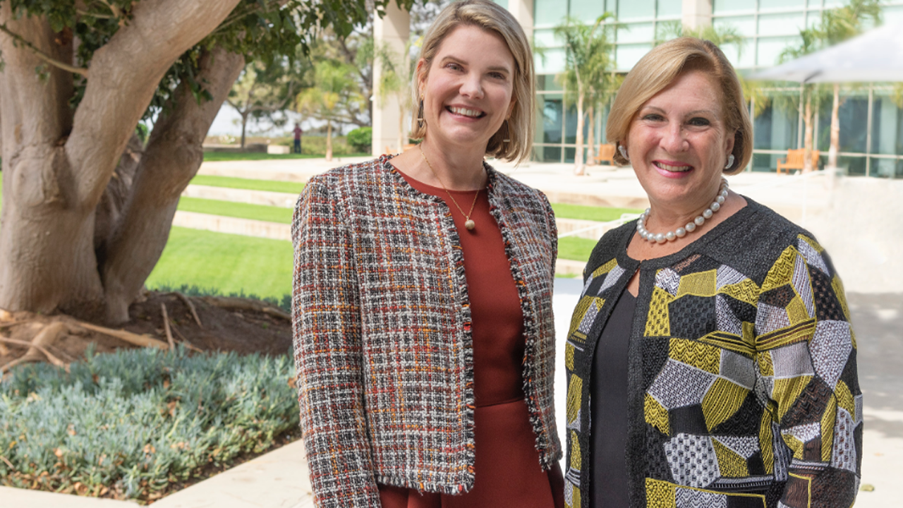AGS CEO Katherine Bodoh and GIA president and CEO Susan Jacques. (GIA/AGS)