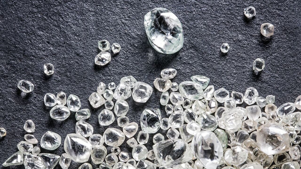 Rough diamonds from Kareevlei mine credit BlueRock Diamonds