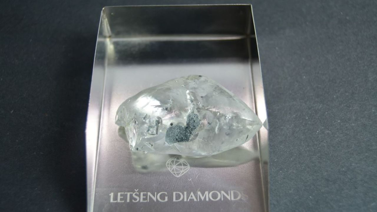 Gem Diamonds 122-carat rough