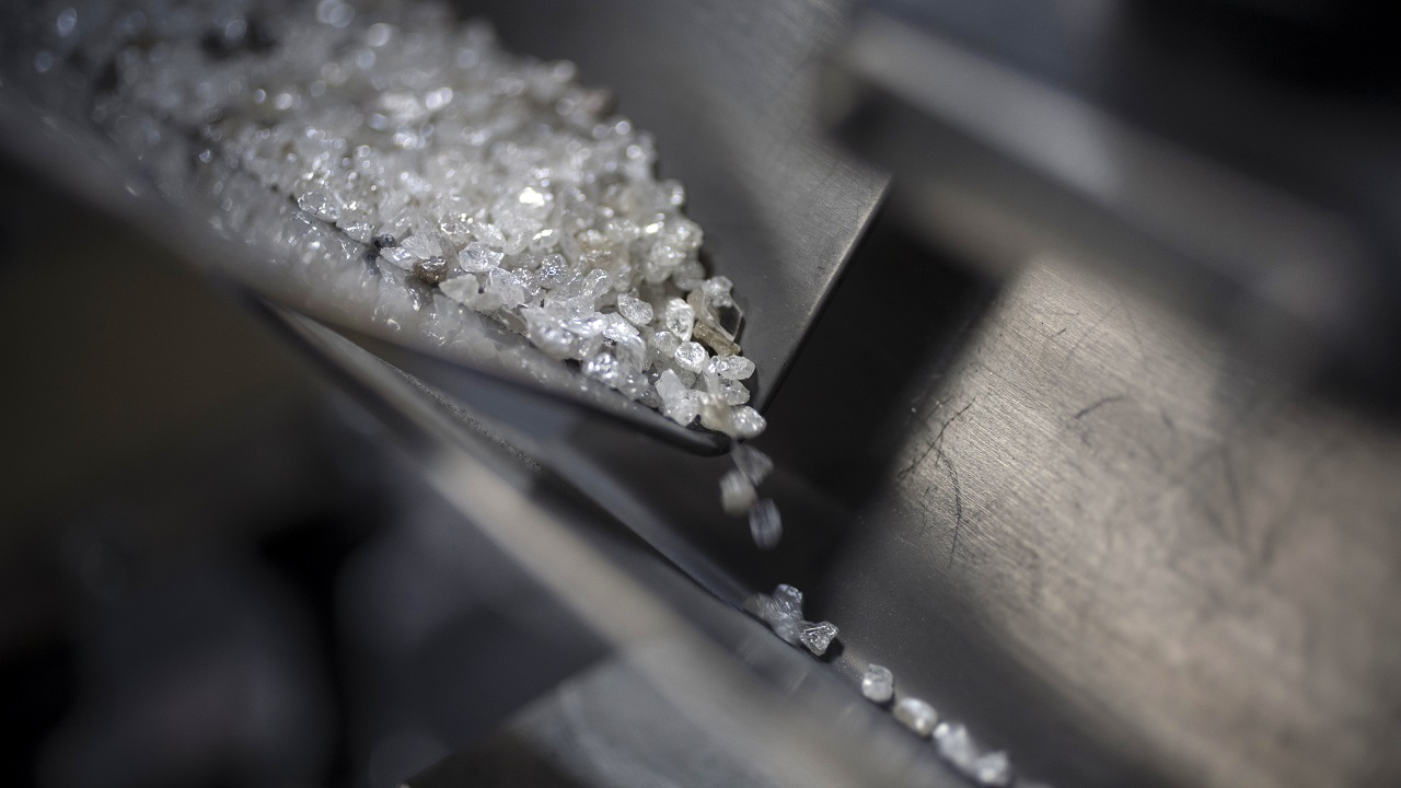 Cuts of up to 15% reflect weak US demand for larger, lower-quality diamonds.