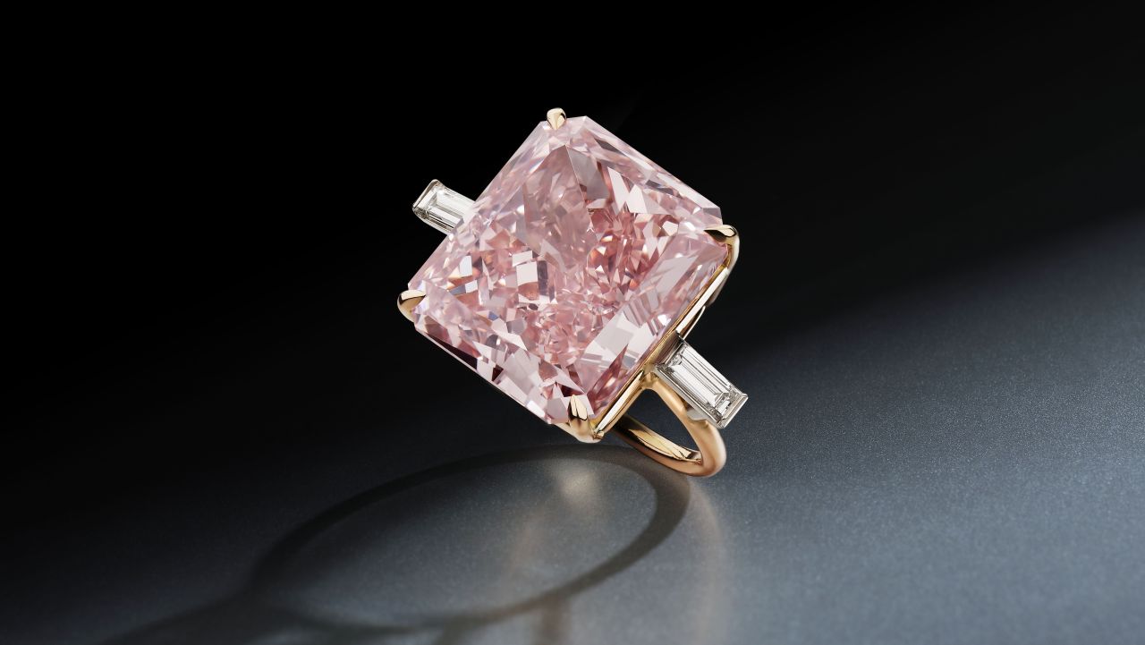 Phillips 20.19ct Fancy Intense Pink diamond ring 1280 USED 221023