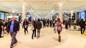 crowded shopping mall Herald Square NY NRF credit Shutterstock 1280 USED 291123 US retail
