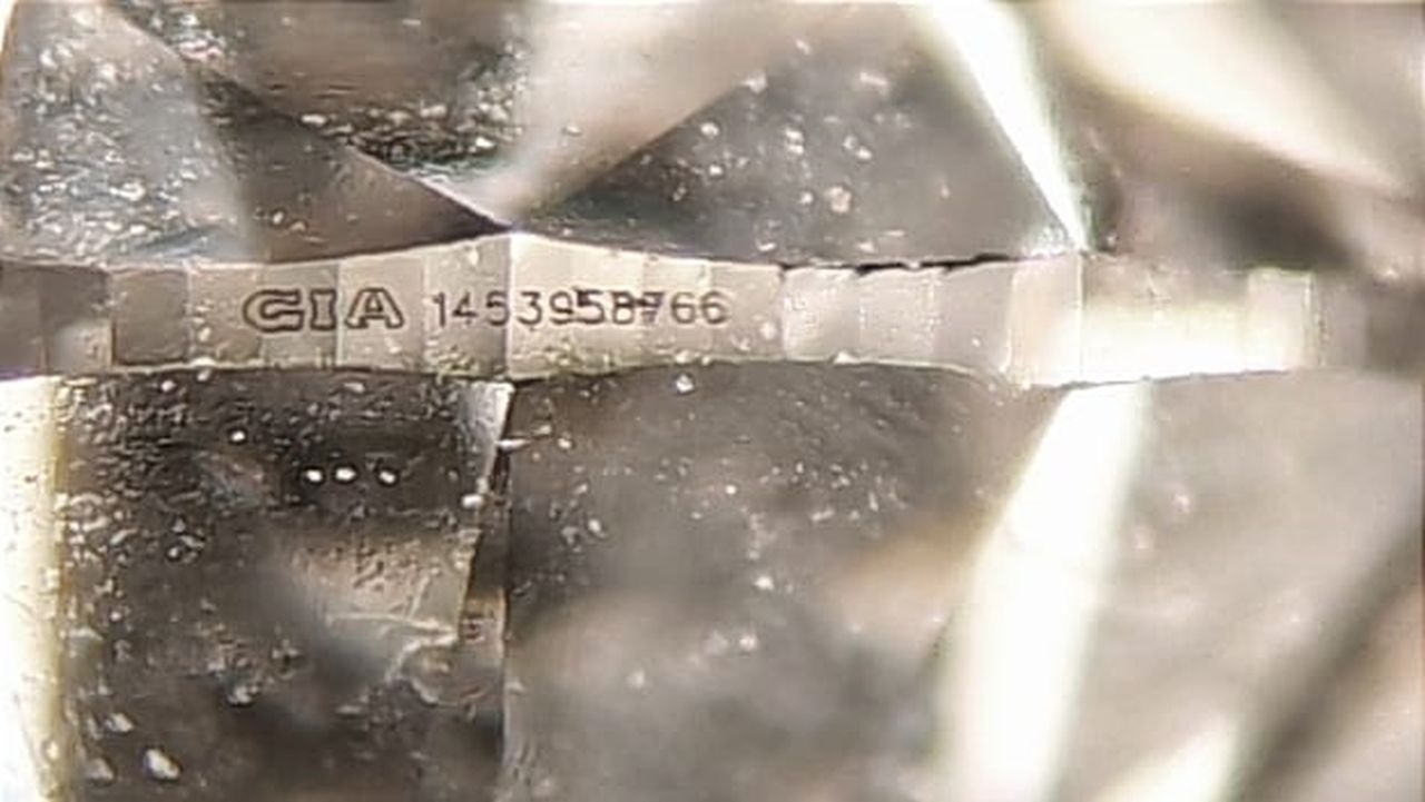 lab-grown diamond with fake inscription credit Gem-Tech