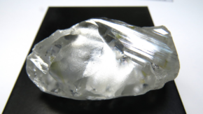 Lucapa 235 carat Lulo diamond 1280 USED 111223