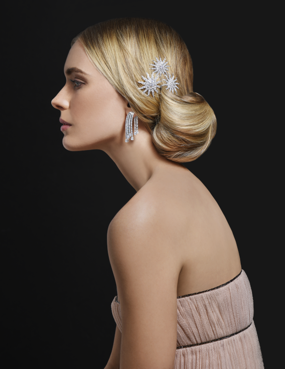 Fred Leighton set of three diamond star brooches in gold and platinum, circa 1900. Photo: Fred Leighton.