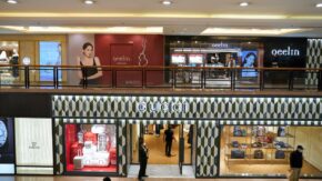 Kering Jewelry Sales Strong Image