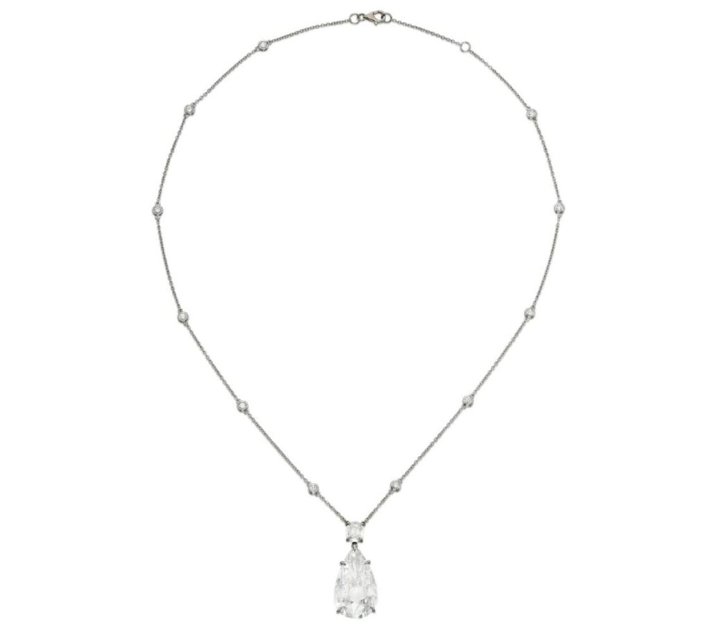 Necklace featuring 12.12-carat diamond image