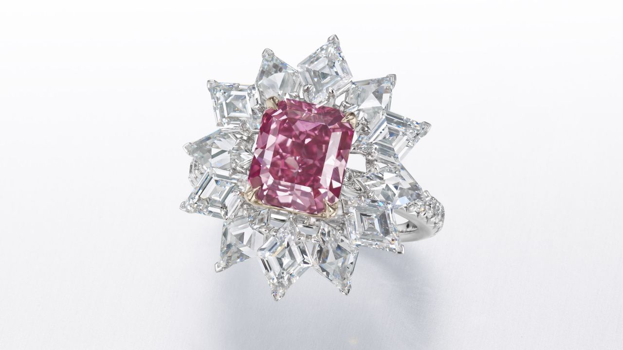 2.68-carat piece will lead Hong Kong Magnificent Jewels auction.
