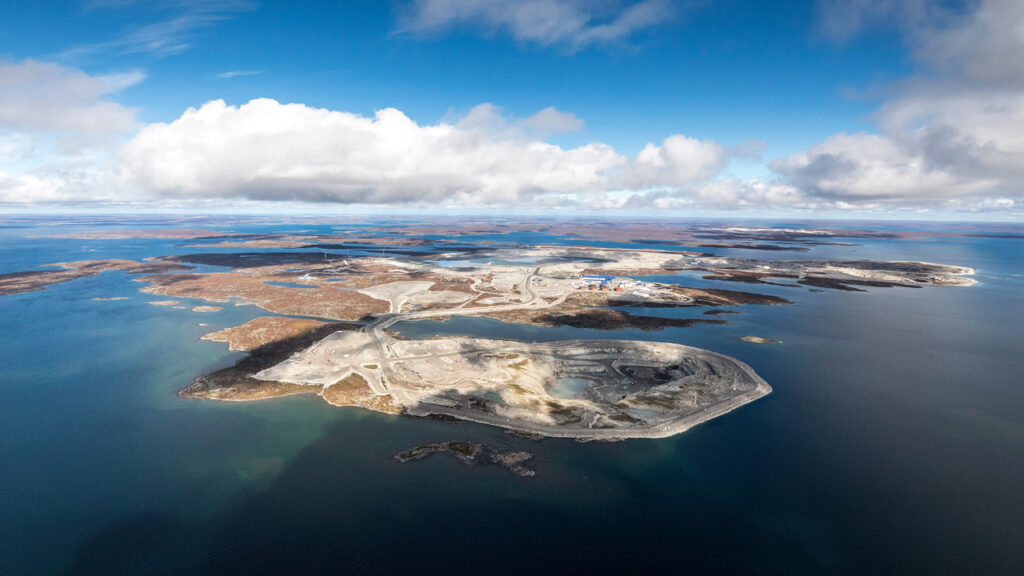 Diavik mine image