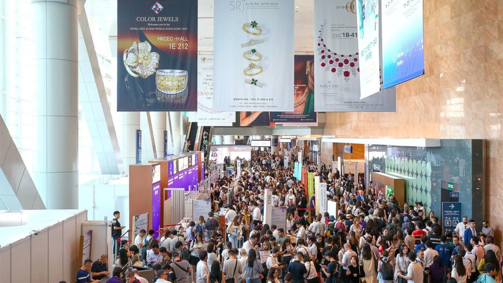 The exhibition hall of the Jewellery & Gem World Hong Kong show image