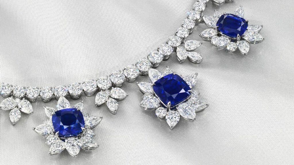 The top-selling sapphire and diamond necklace at Christie's image