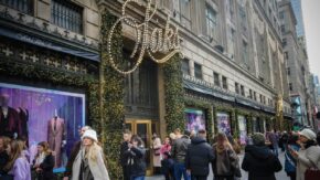 Saks storefront on New York’s Fifth Avenue image