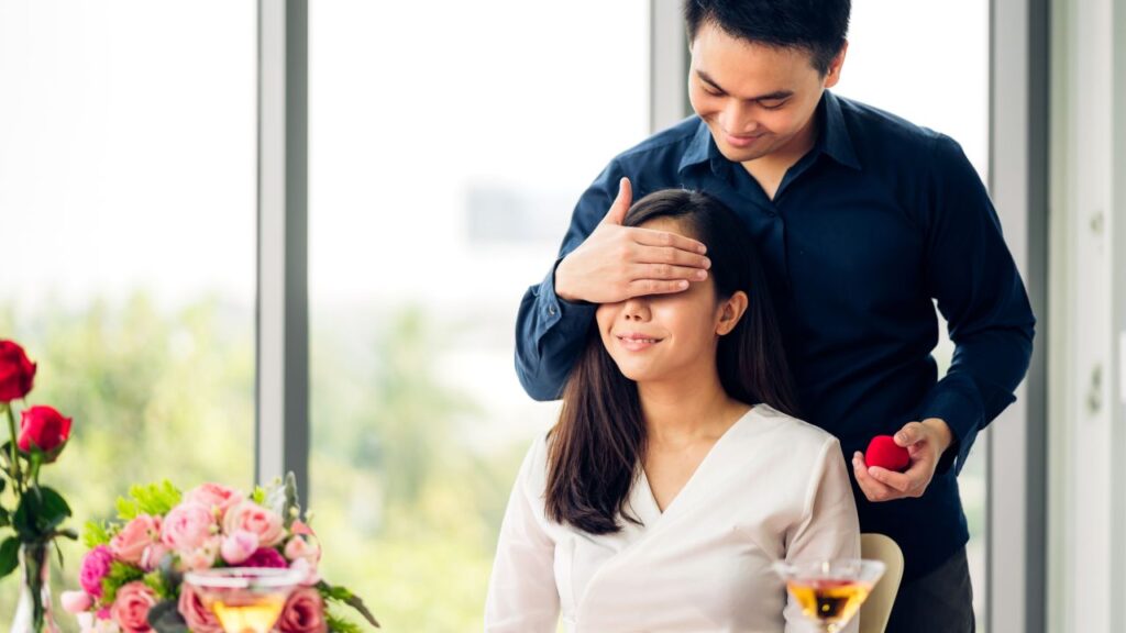 A couple celebrating Valentine's Day image