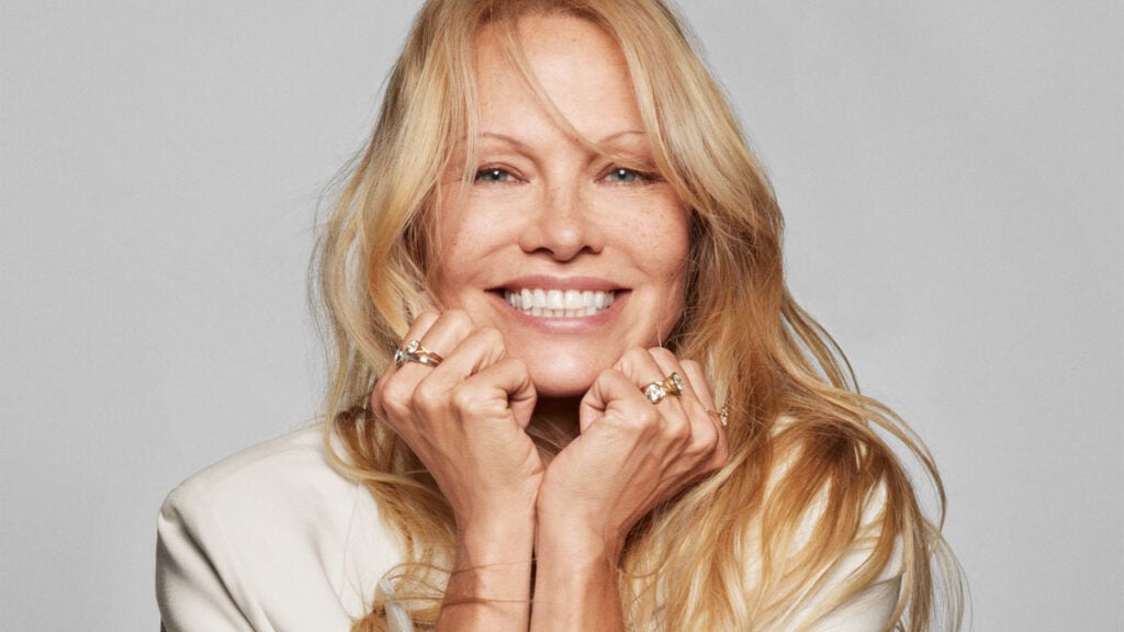 Pamela Anderson wearing Pandora jewelry image