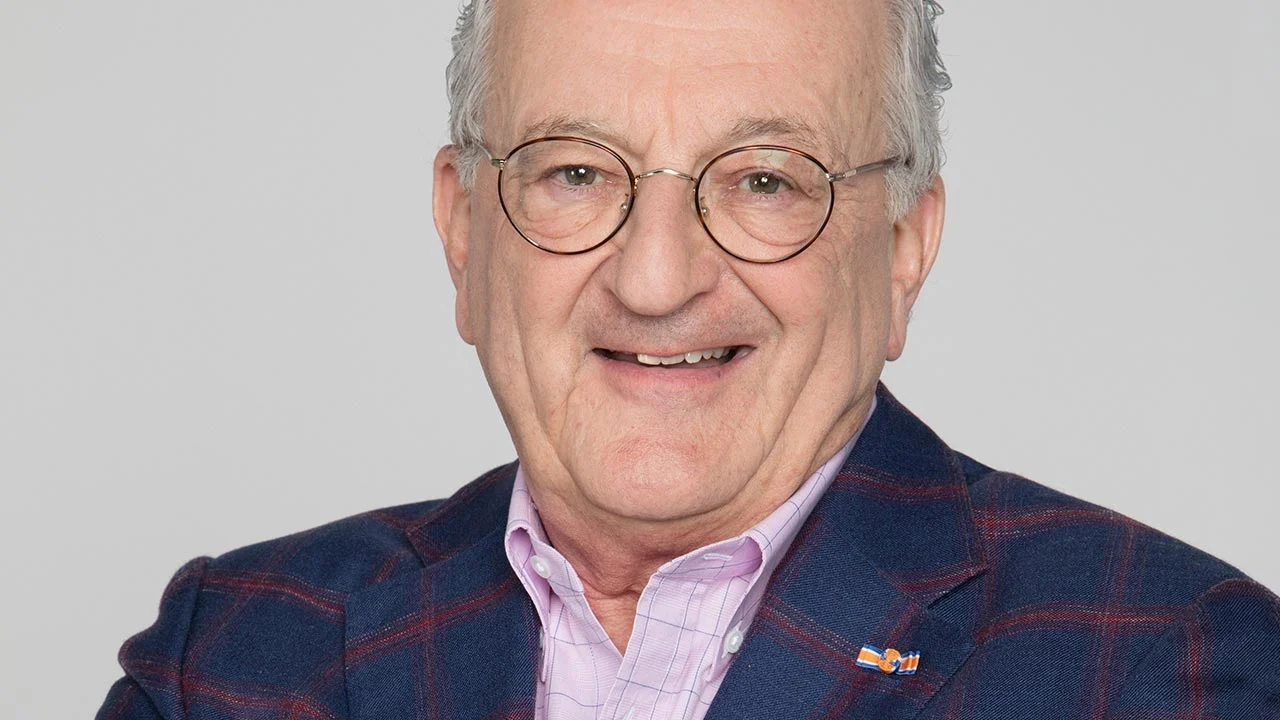 Edward Asscher has secured another term as vice chair.
