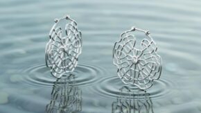 Schumann Harmonics earrings in platinum with rose-cut diamonds image
