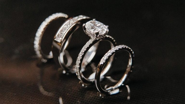Diamond rings image