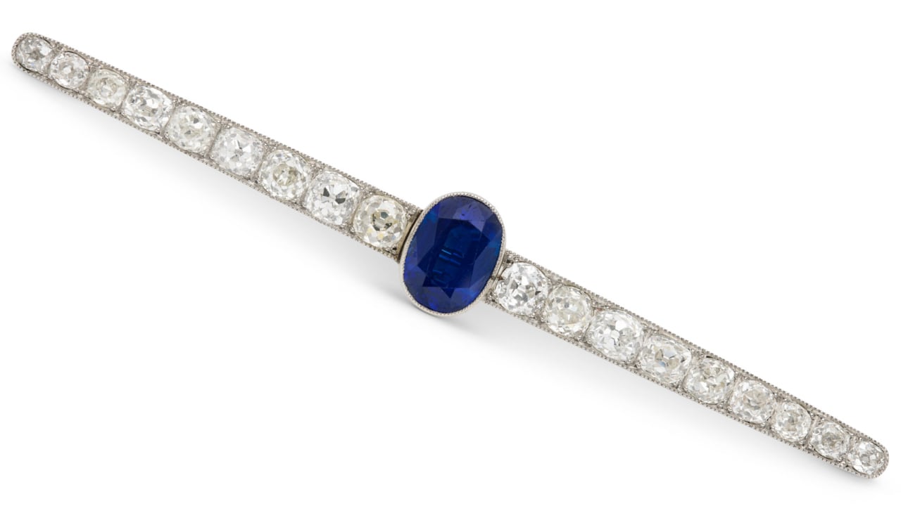 Piece featuring 5.69-carat sapphire fetches $462,900 in Paris.

