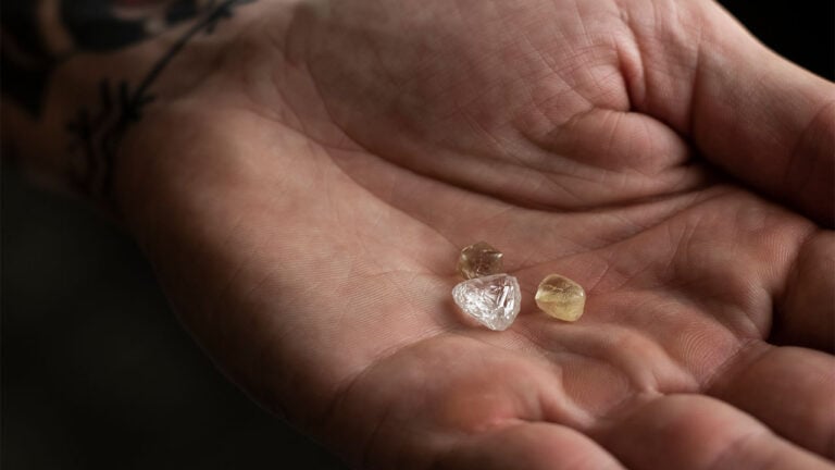1280-Collection-of-rough-diamonds-in-diamonds-display-at-De-Beers-Group-offices-Calgary-credit-Ben-Perry-slash-Armoury-Films-slash-De-Beers-20260730105734.jpg