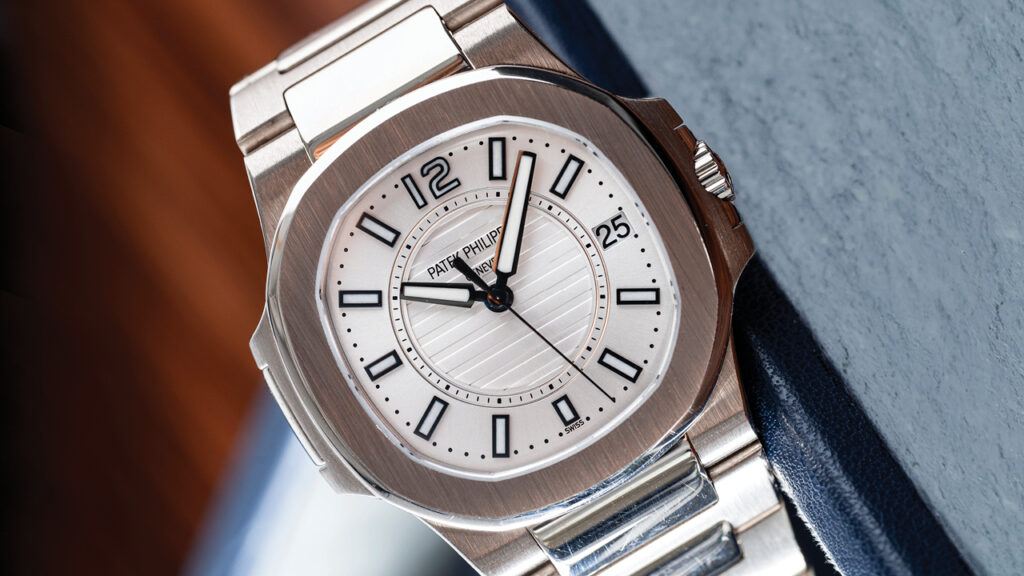 Patek Philippe Nautilus Ref. 7011/1G-001 image