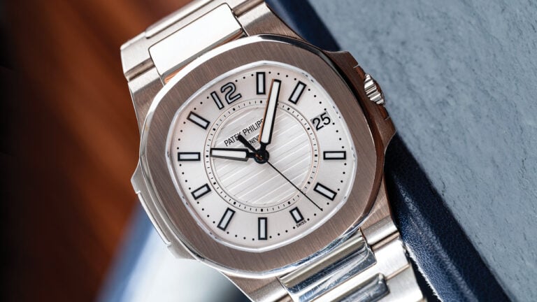 Patek Philippe Nautilus Ref. 7011/1G-001 image