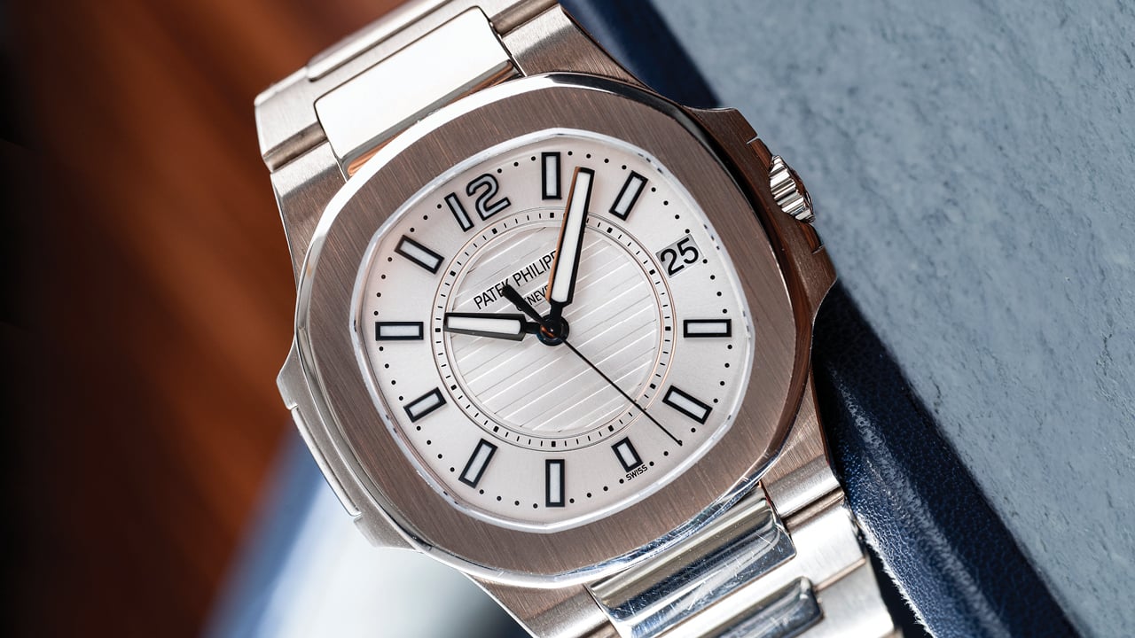 Patek Philippe Nautilus Ref. 7011/1G-001 image
