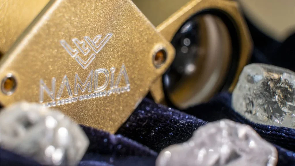Rough diamonds by Namdia image