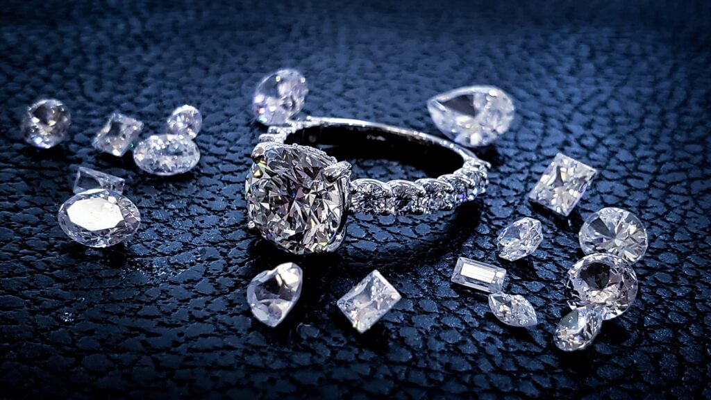 Diamonds and diamond jewelry image