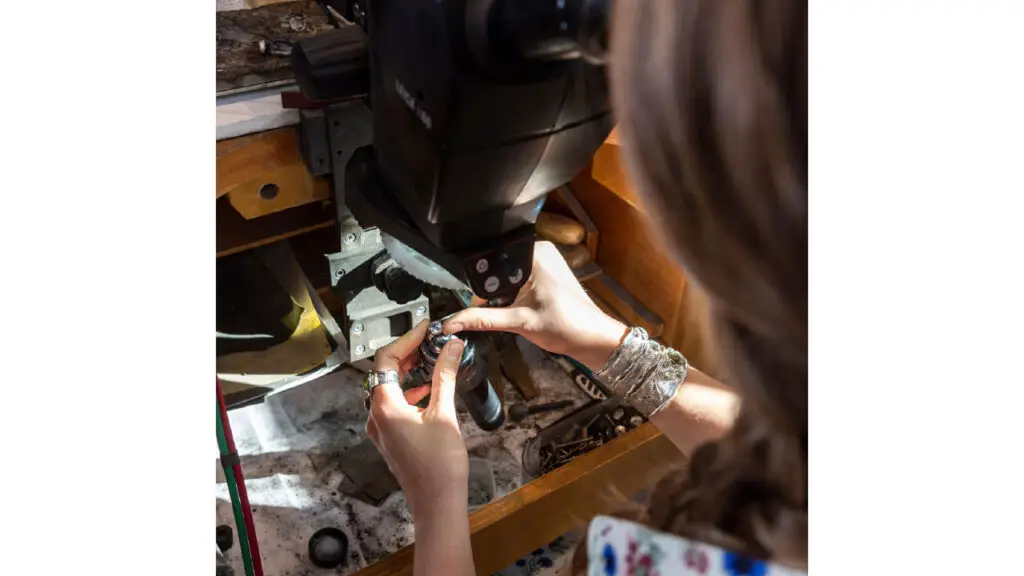 Inside a jewelry workshop image