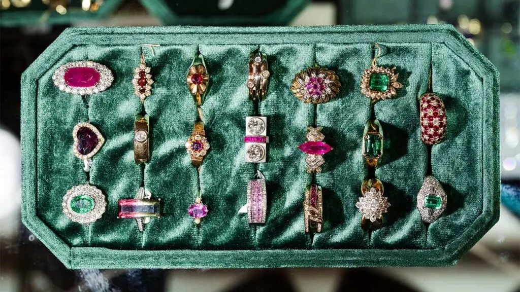 A display of rings from the Las Vegas Antique Jewelry and Watch Show image