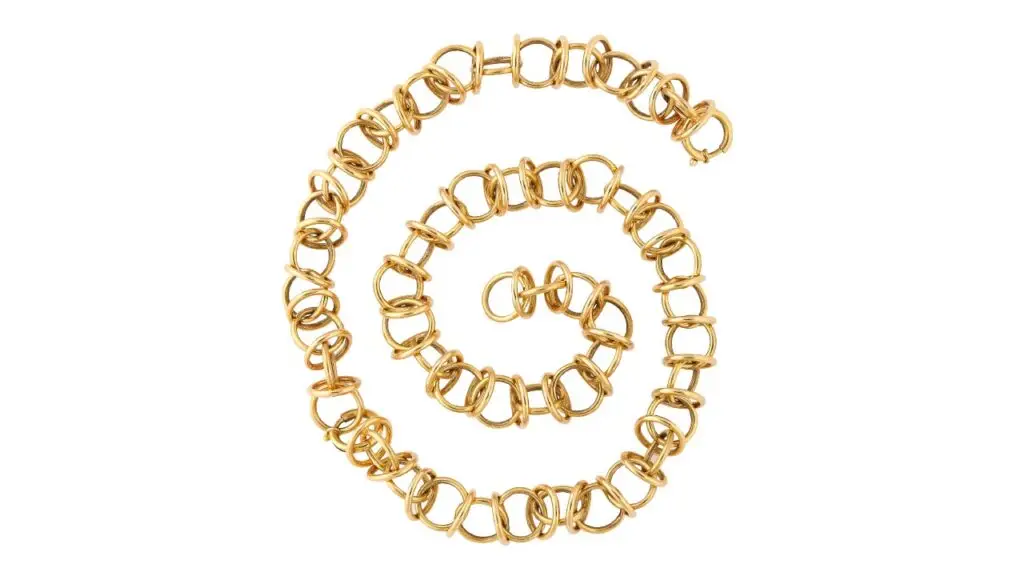 A gold chain from A La Vieille Russie image