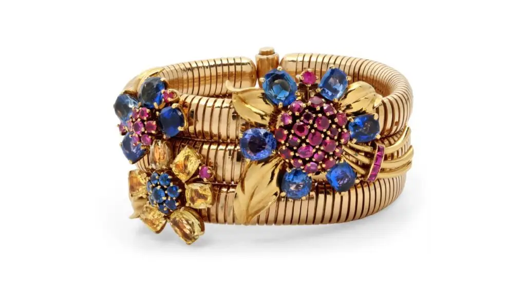 A vintage gold tubogas bracelet from Kazanjian and Fogarty image