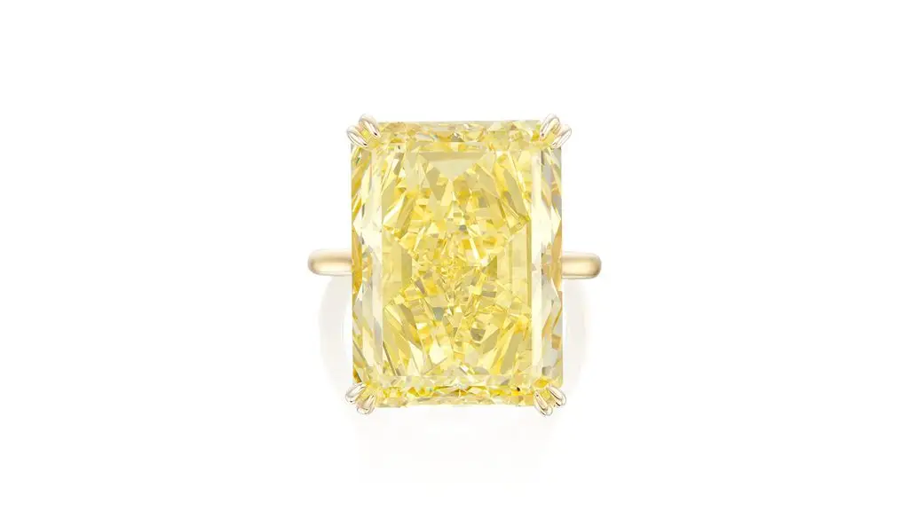 Bulgari 10ct. Sapphire Ring to Sparkle at Phillips