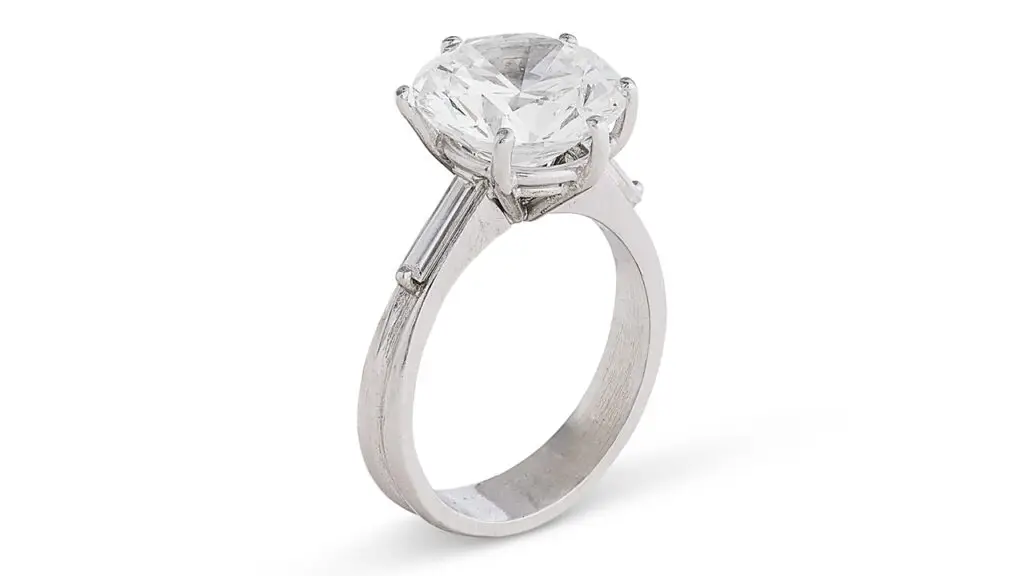 diamond ring at Christie's image