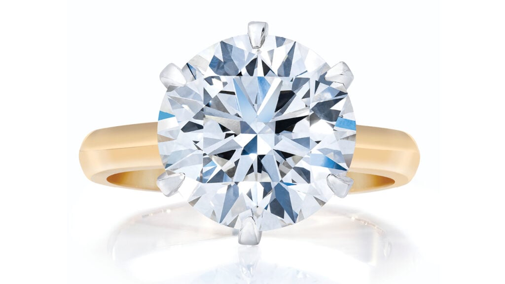 Solitaire ring with a round brilliant diamond image