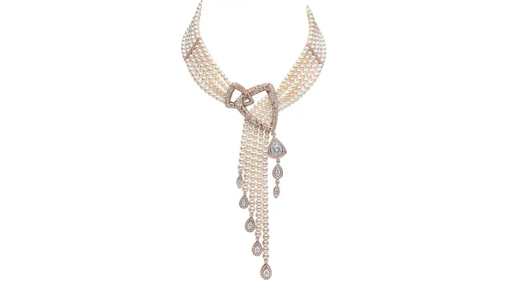 Yoko London Contessa necklace in 18-karat gold with freshwater pearls and diamonds image