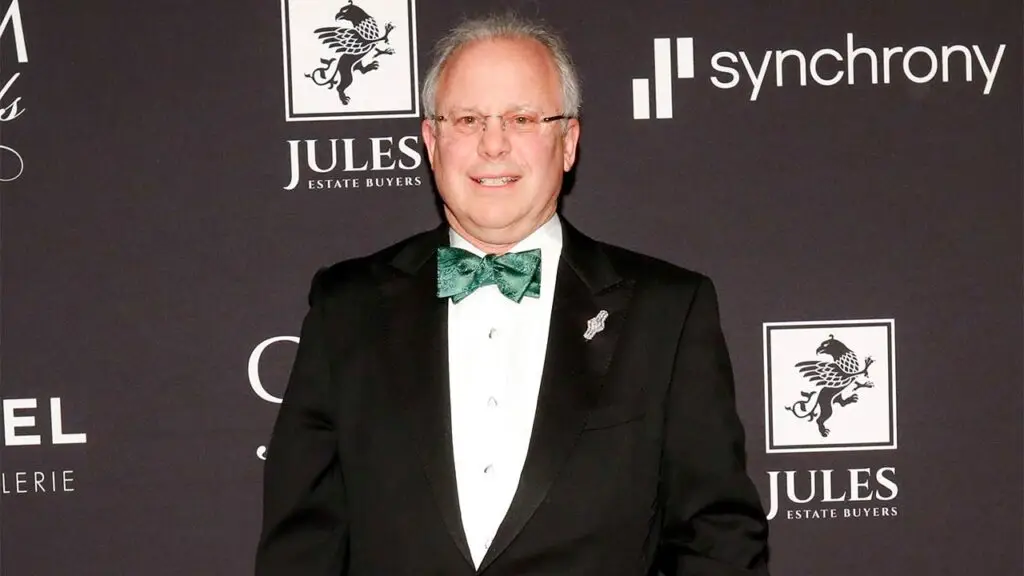 John Green at the Jewelers of America gala event image