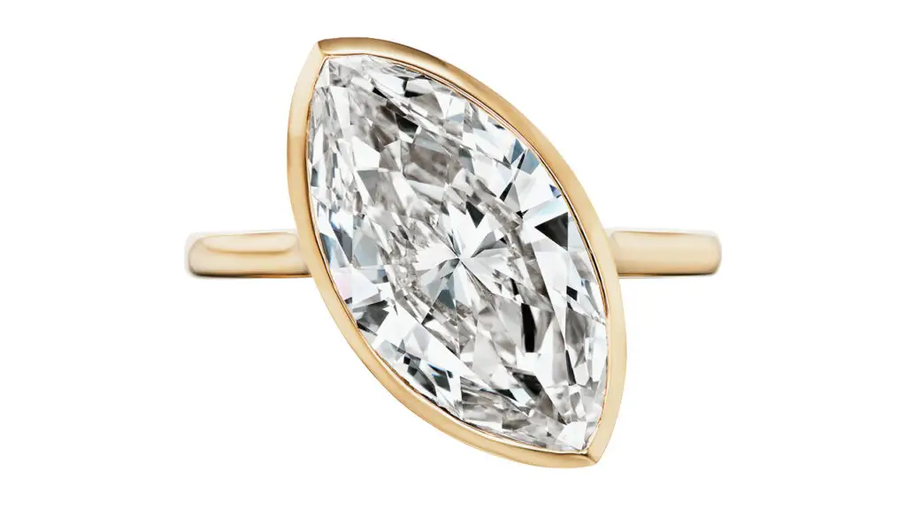 Offset Ludlow diamond ring, part of Greenwich St. Jewelers' G.St Ceremony collection image