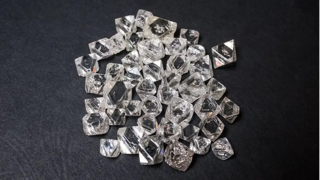 Rough diamonds by Alrosa image