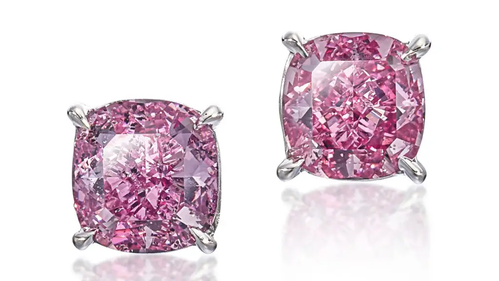 Earrings featuring cushion-shaped diamonds at Sotheby’s image