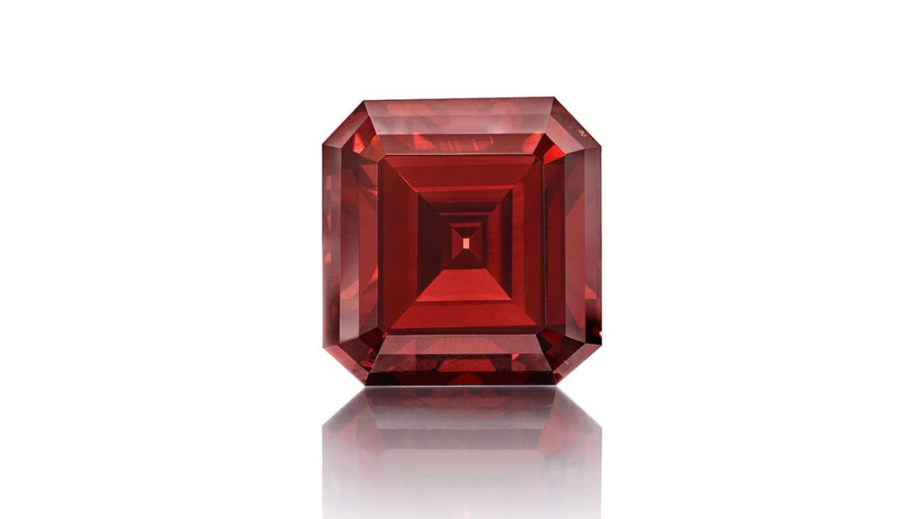 Square emerald-cut fancy-brown-red diamond at the Sotheby’s High Jewelry sale in Geneva image