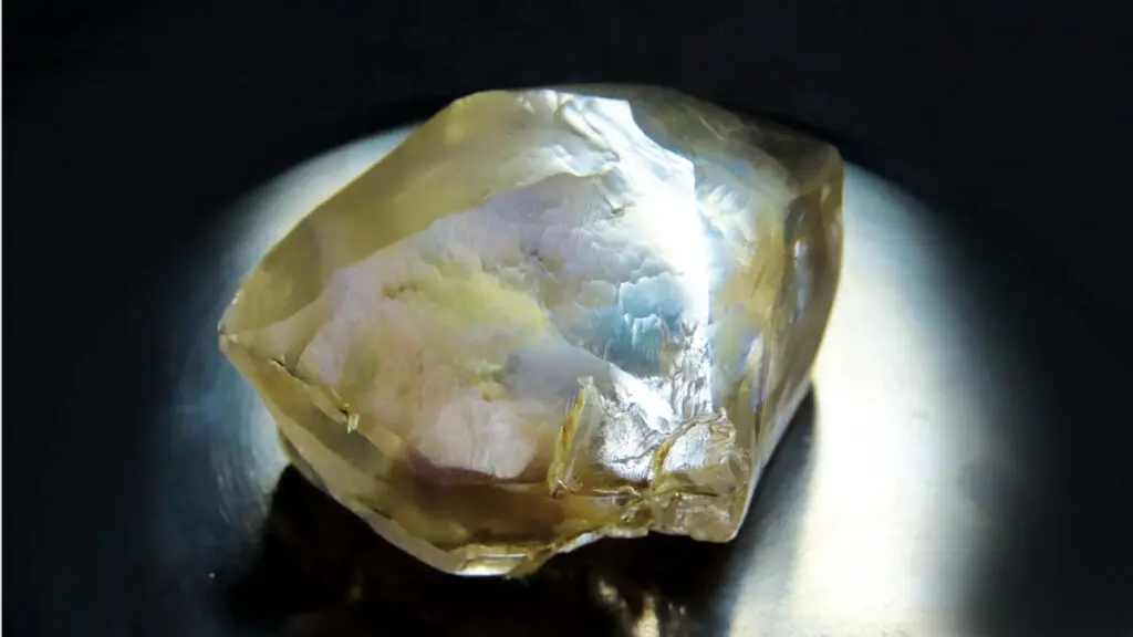 262.5-carat, high-quality diamond from the Ebelyakh deposit of Alrosa’s Mayat mine image
