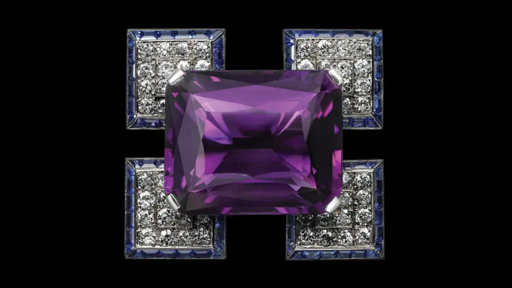 Platinum brooch from Cartier London with an amethyst, sapphires and diamonds image
