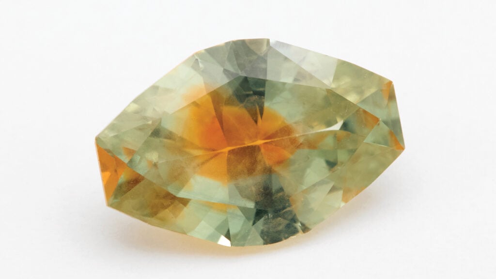 A “misty” bicolor sapphire image