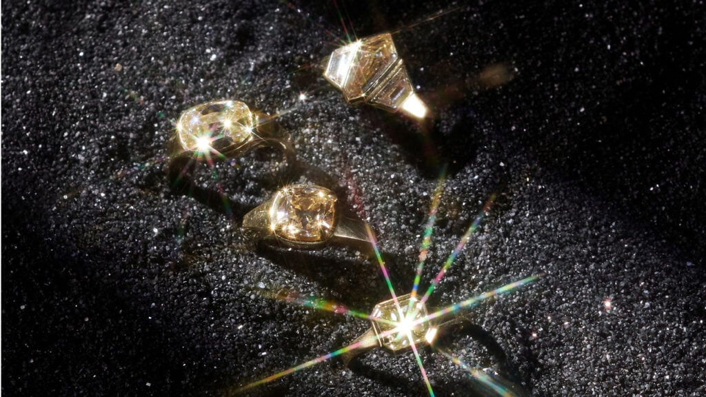 Diamond rings from the “All That Glitters” campaign image