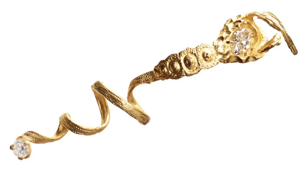 Elhanati earring with Botswanamark diamonds image